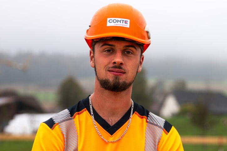 Abb06_25-12-12_NolanLangenegger_Portrait1-768x512